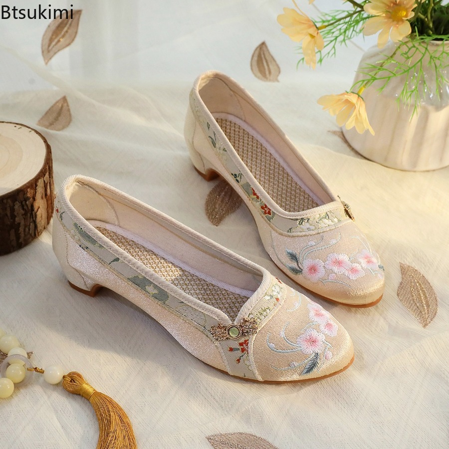 Embroidery Fabric - Novos Sapatos Femininos 2026: Estilo Étnico