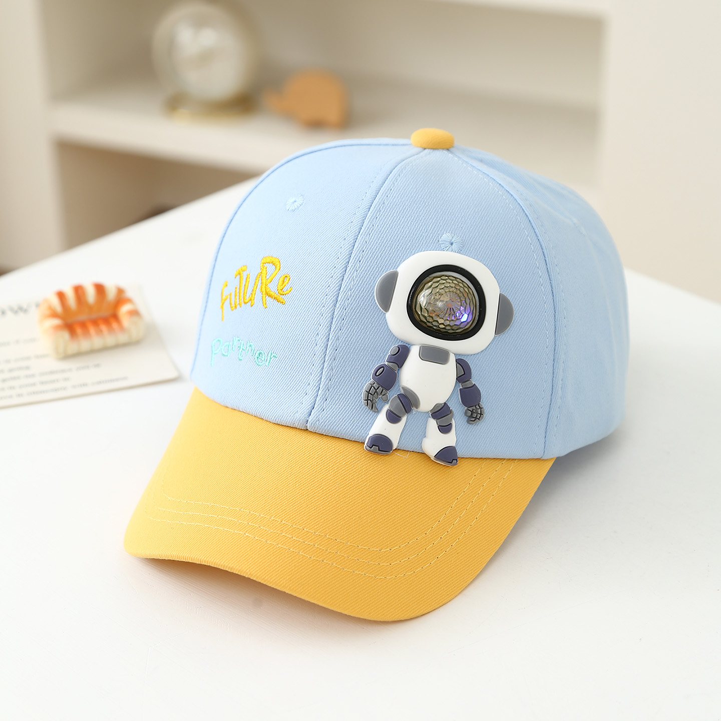 Boneco Robô de Borracha Macia  - Embroidery Letter avaliação e preço