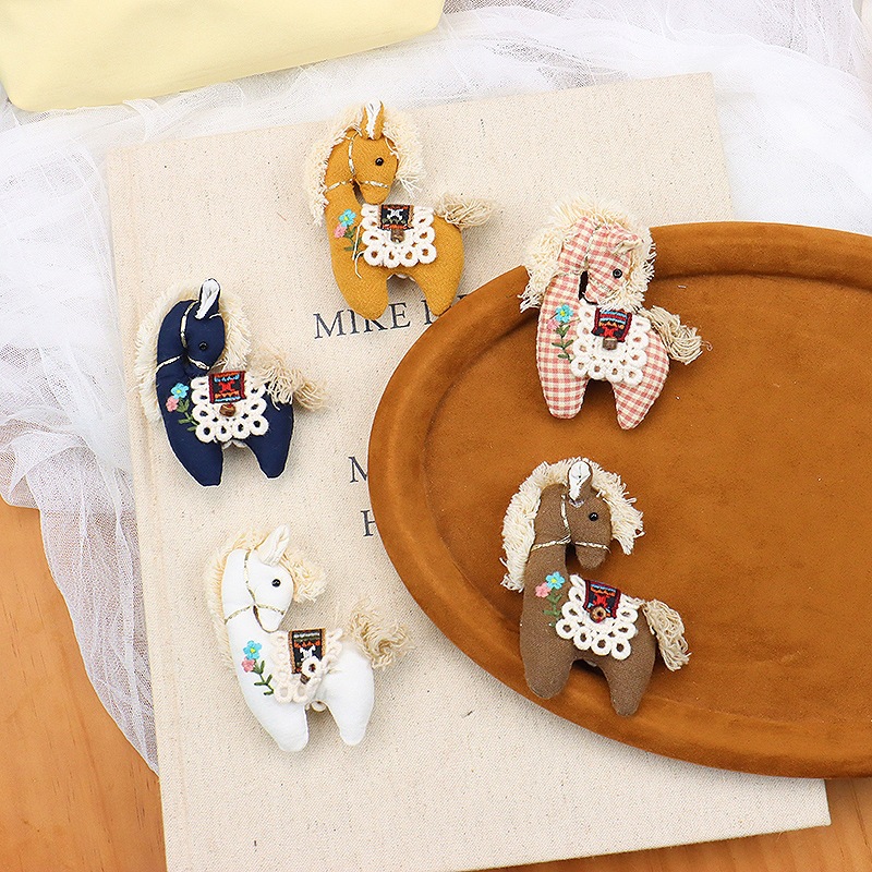 Bonito xadrez pônei broche art - Embroidery Horse avaliação e preço