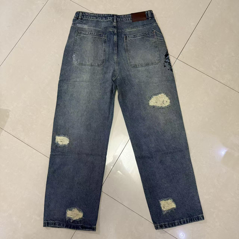 Calças Jeans Rasgadas de Alta  - Embroidery Photoshop avaliação e preço