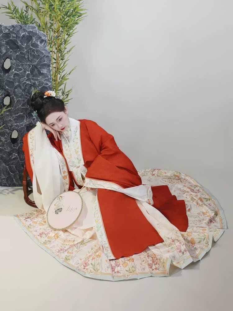 Conjuntos de Hanfu da Dinastia - Embroidery Horse avaliação e preço
